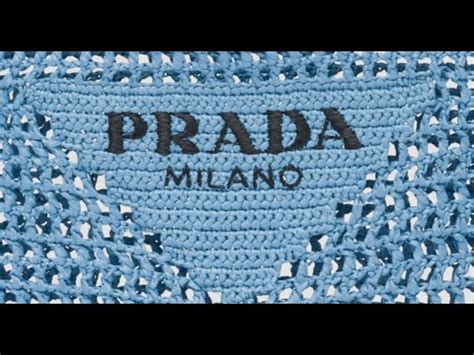 borsa rafia prada tutorial|Logo Prada sulla borsa in uncinetto .